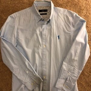 Slim fit dress shirt